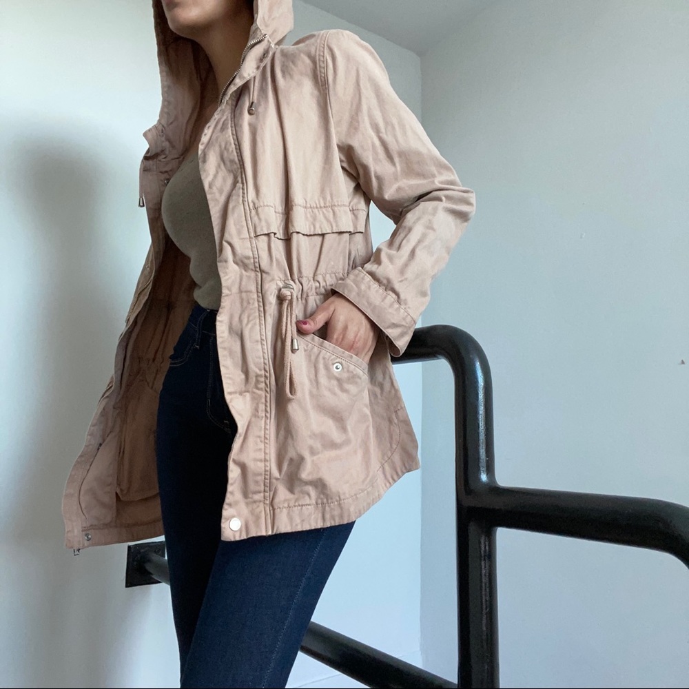 DIVIDE Parka - Picture 2 of 5
